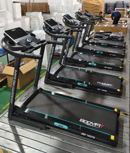 3HP treadmill with massage and incline